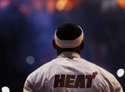 九游游戏-硬仗铸就王者风范，皇家社会力克乌克兰劲旅，莱奥教科书级表现闪耀全场