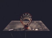 九游娱乐入口-布克发挥堪称完美，上海队强压黄蜂，一场战术与意志的胜利