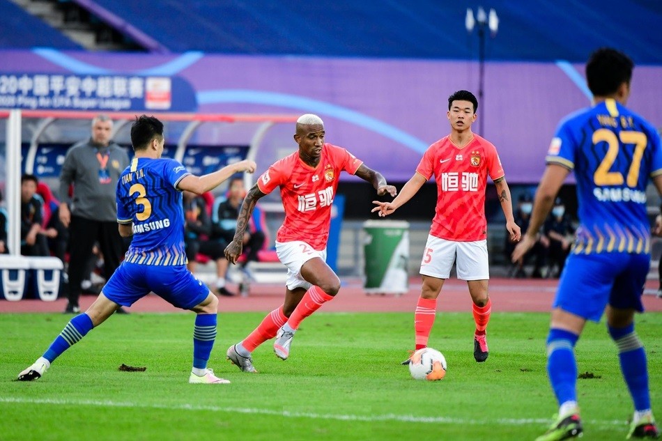 包含塞尔维亚男篮血洗雄鹿B队,费沃斯一己之力扛起全队的词条 包含塞尔维亚男篮血洗雄鹿B队,费沃斯一己之力扛起全队的词条